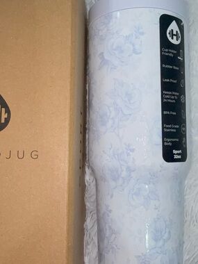 Hydrojug 32 oz CHerish sports bottle